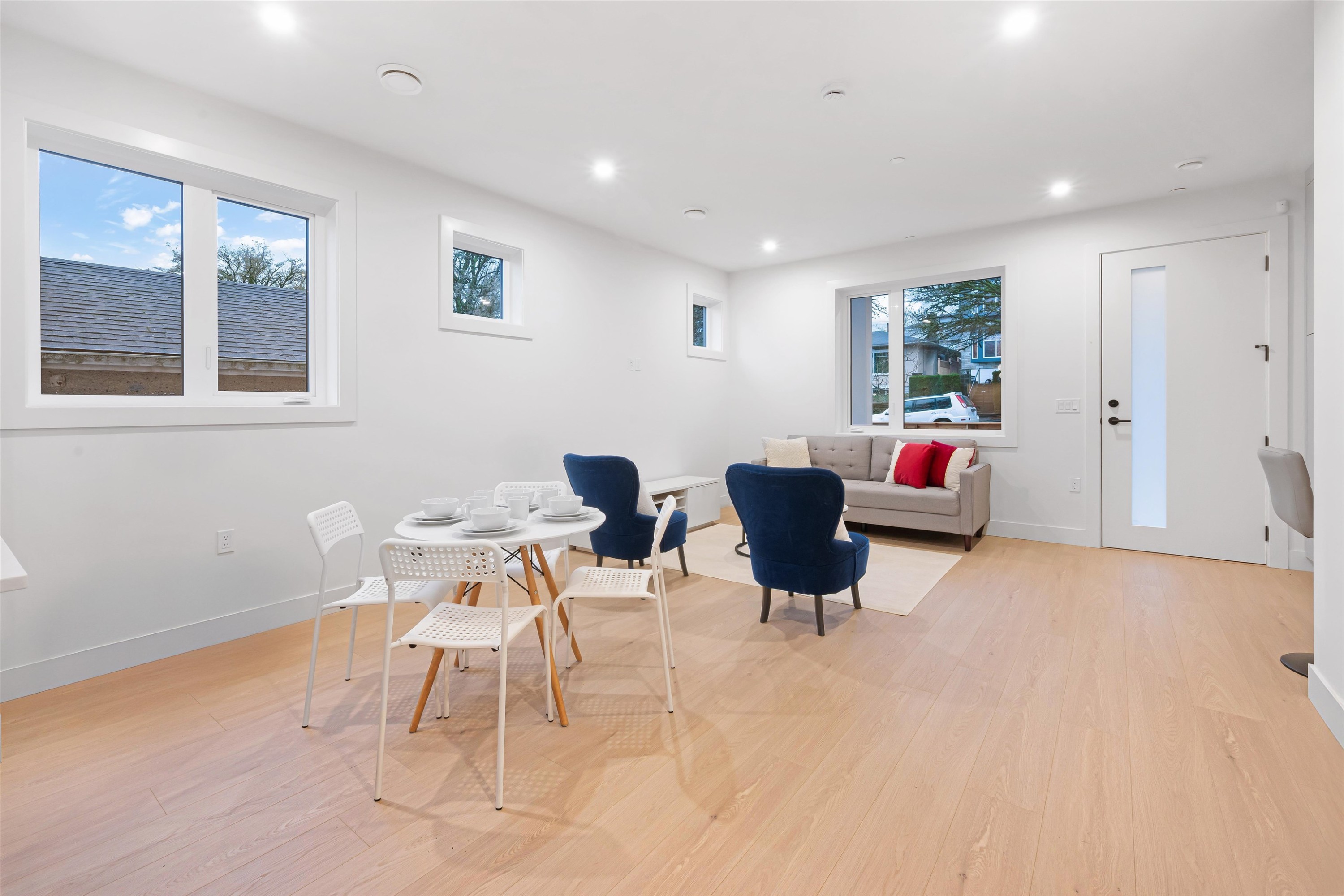 4-5554 Culloden Street, Vancouver, BC