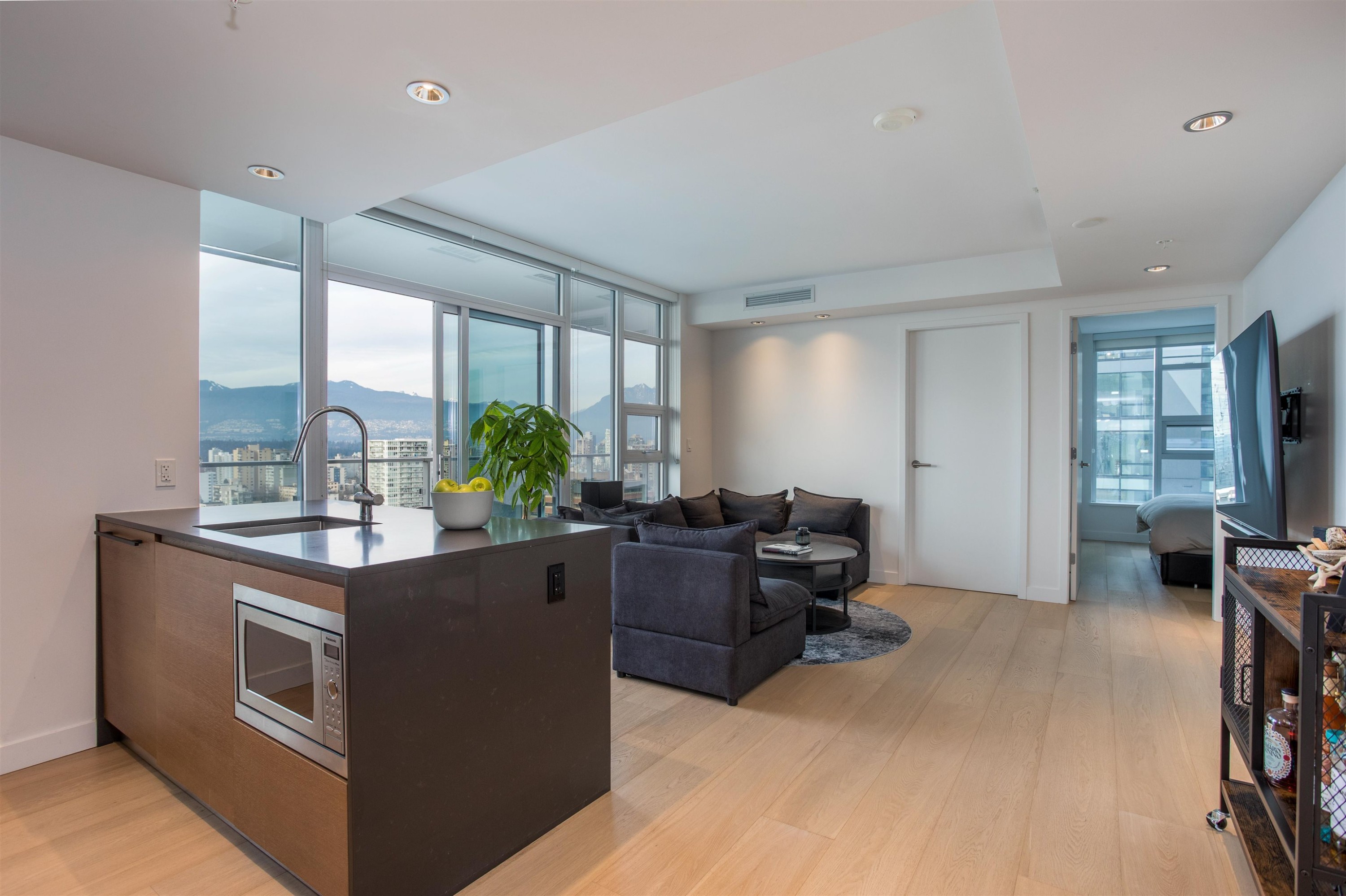 2805-1289 Hornby Street, Vancouver, BC