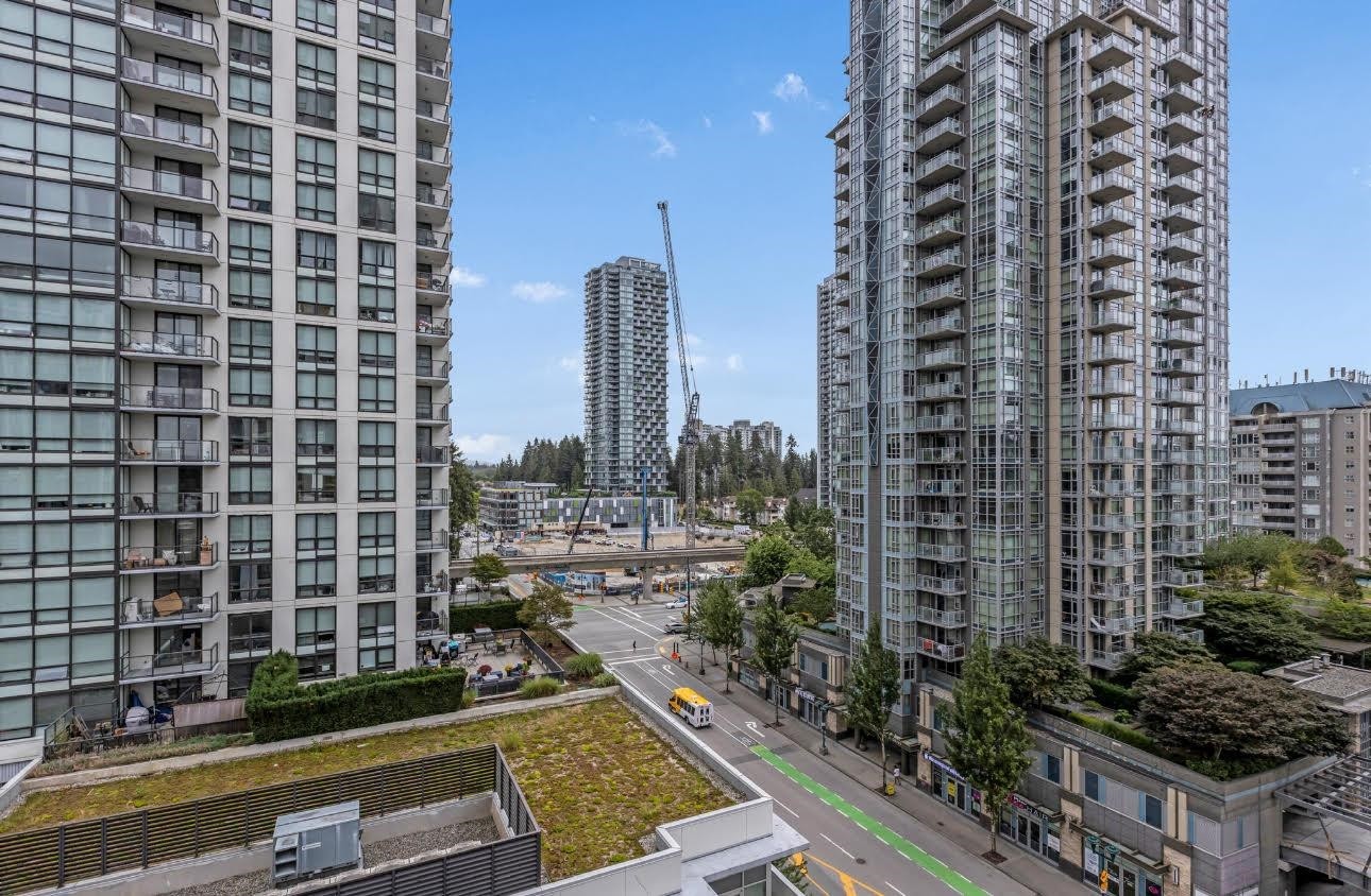 1103-2979 Glen Drive, Coquitlam, BC