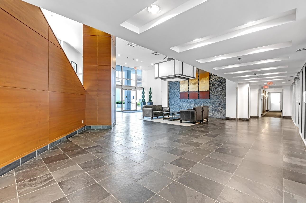 1103-2979 Glen Drive, Coquitlam, BC