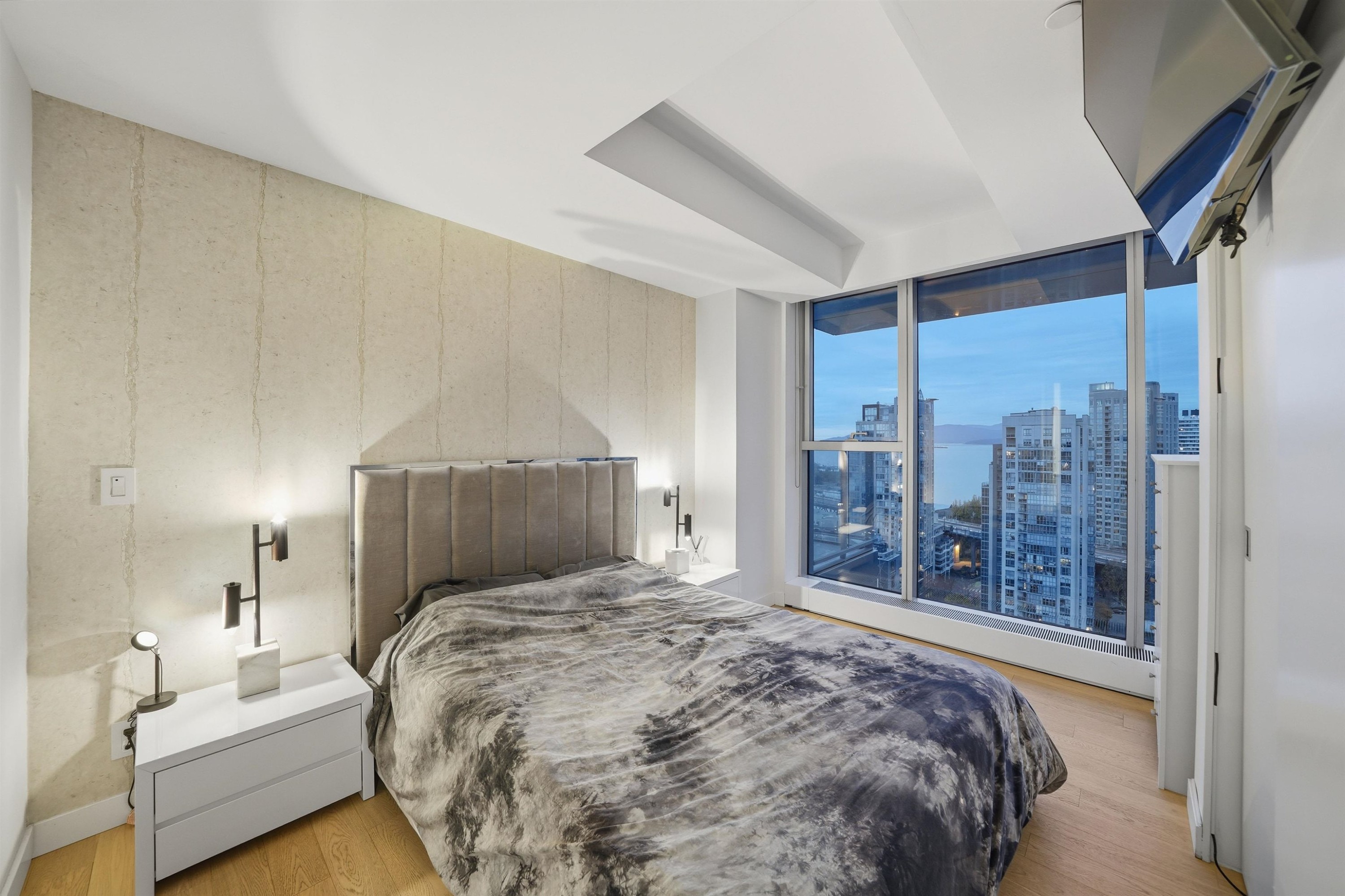 2506-1480 Howe Street, Vancouver, BC