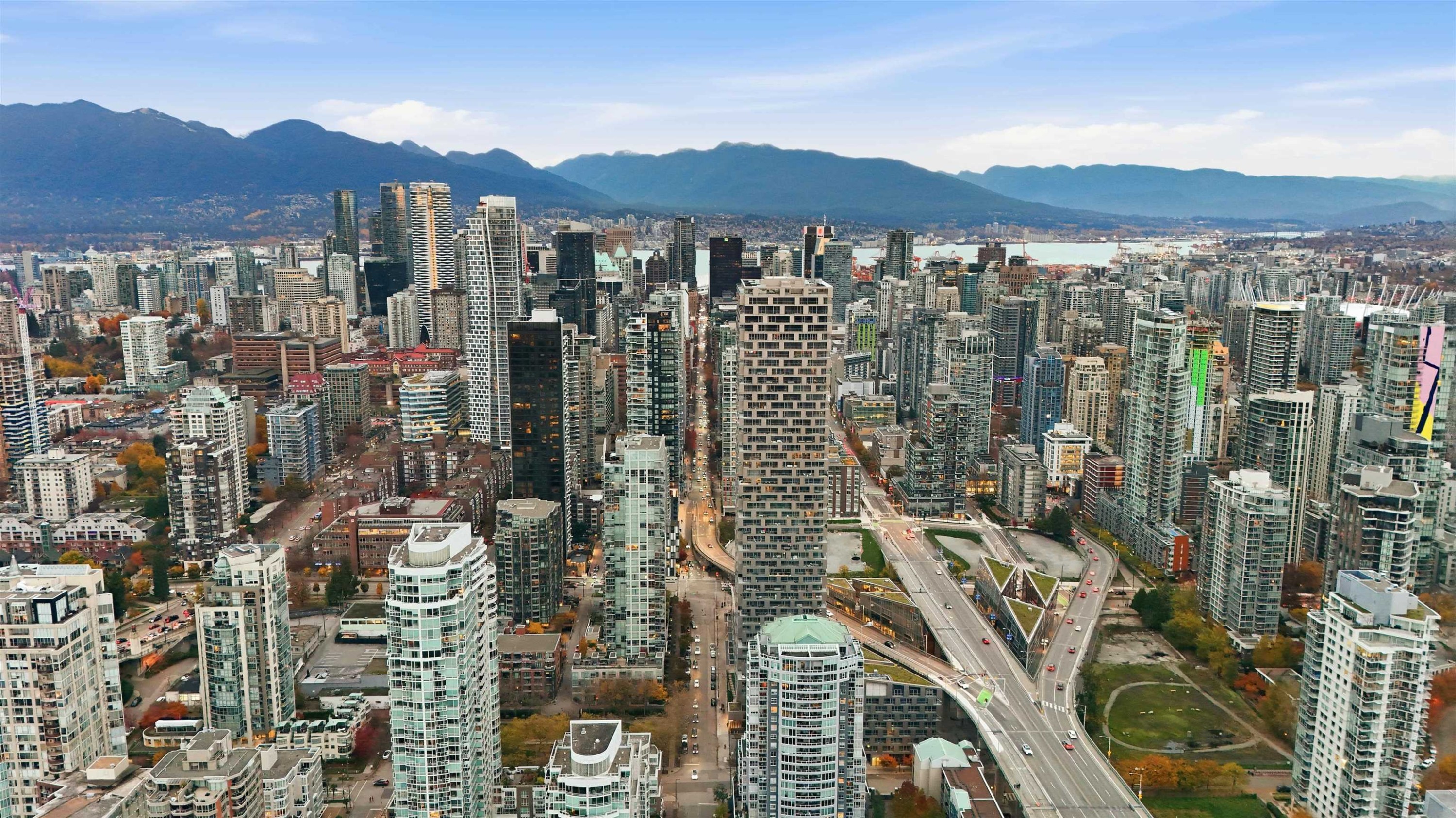 2506-1480 Howe Street, Vancouver, BC