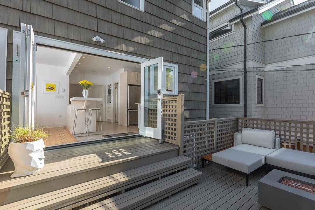 3340 15Th Avenue W, Vancouver, BC