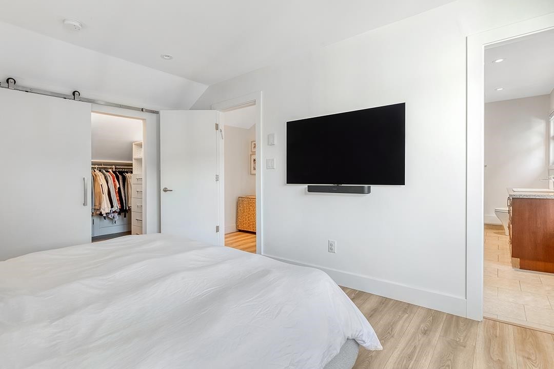 3340 15Th Avenue W, Vancouver, BC