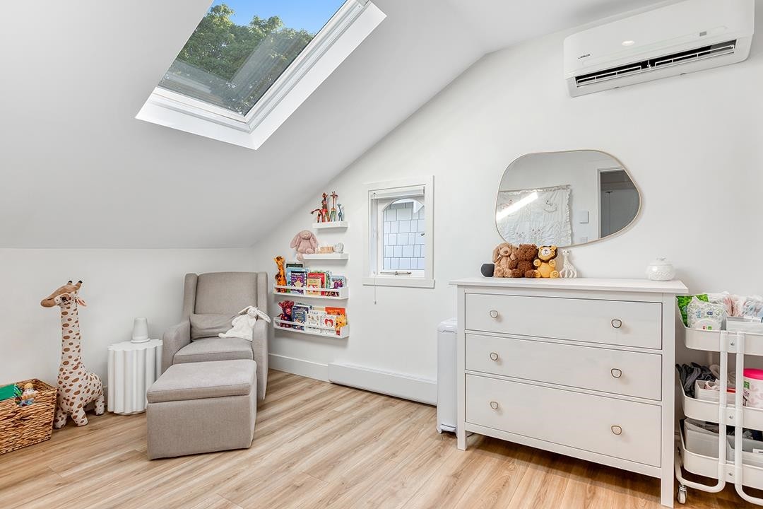 3340 15Th Avenue W, Vancouver, BC