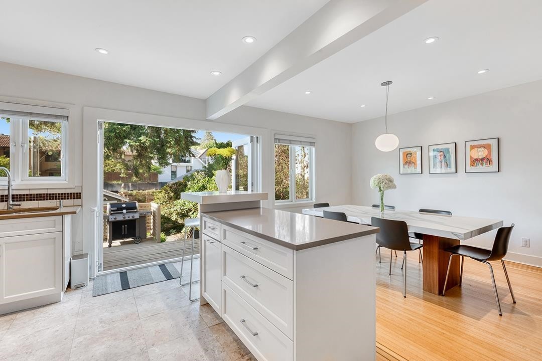 3340 15Th Avenue W, Vancouver, BC