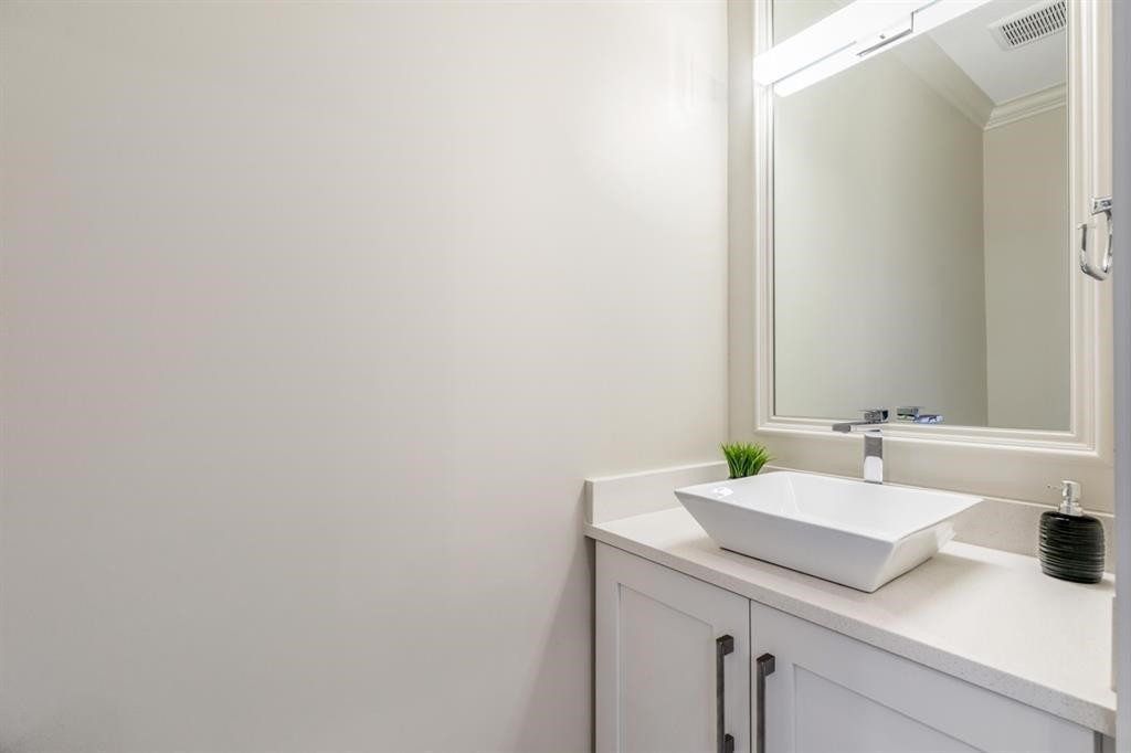 1125 Park Drive, Vancouver, BC
