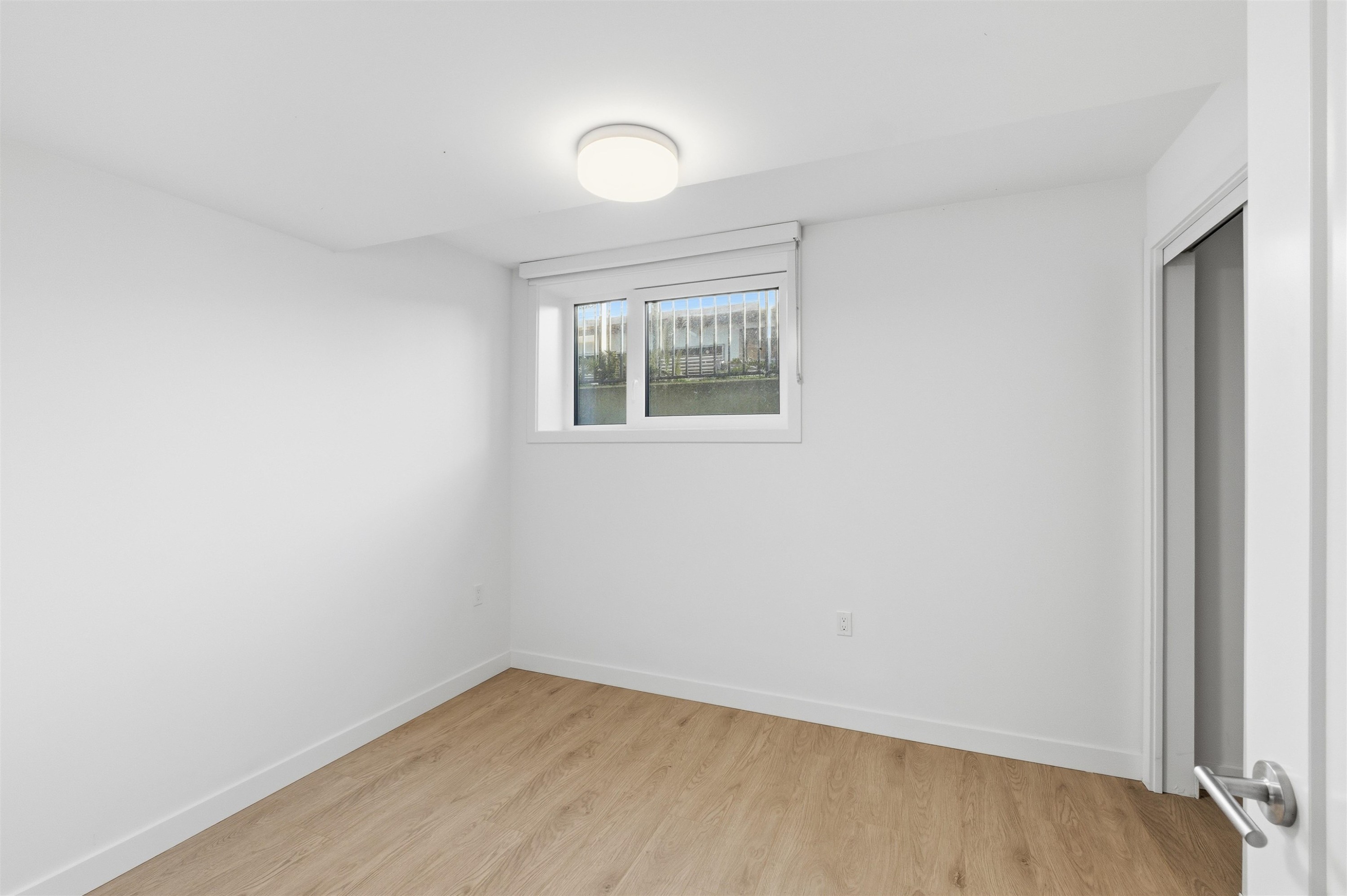 33-720 3Rd Street E, North Vancouver, BC