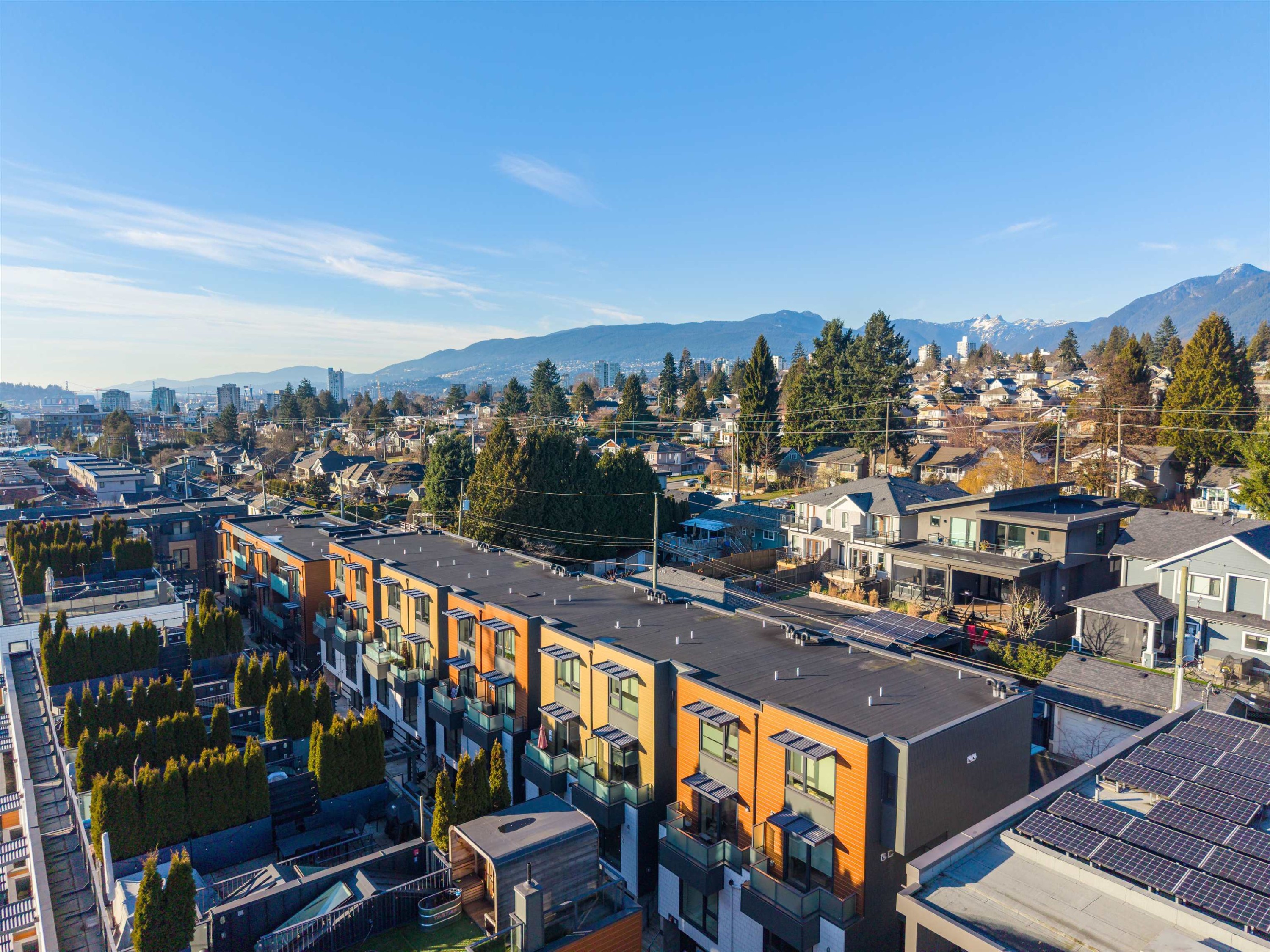 33-720 3Rd Street E, North Vancouver, BC