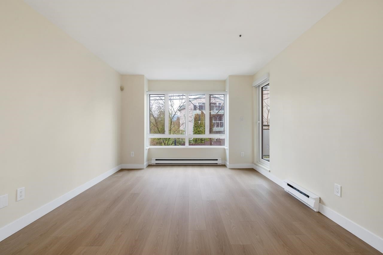 205-1823 Georgia Street E, Vancouver, BC