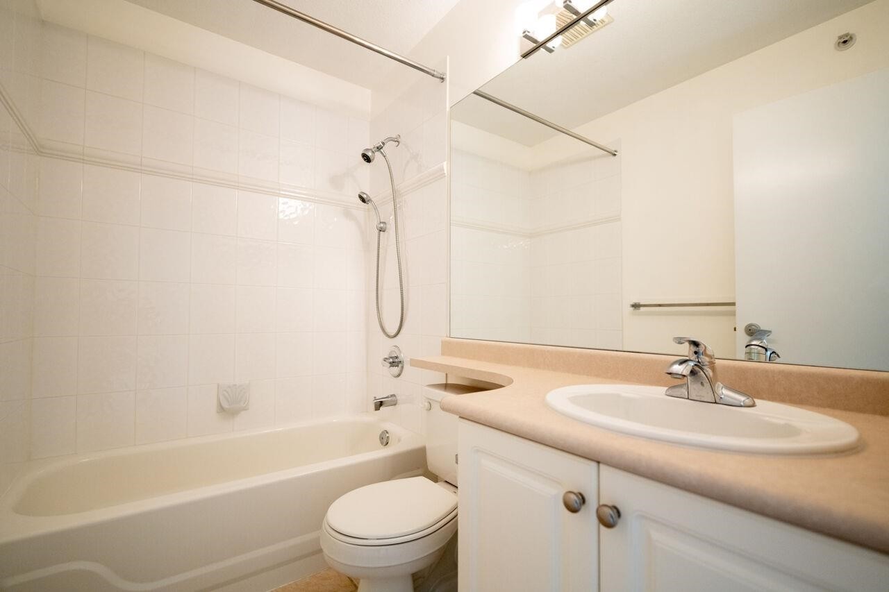 3058 Kent Avenue South E, Vancouver, BC