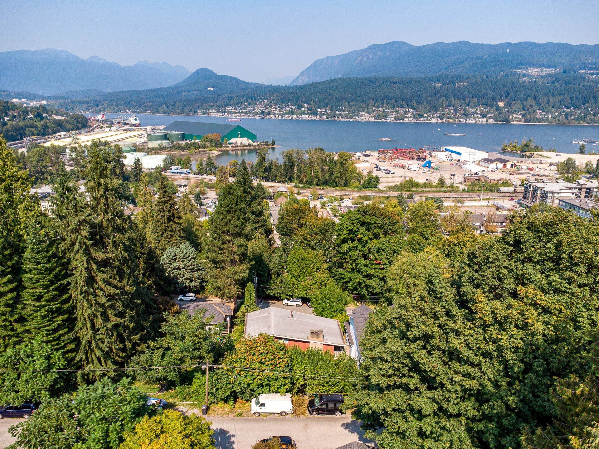 2337 St George Street, Port Moody, BC