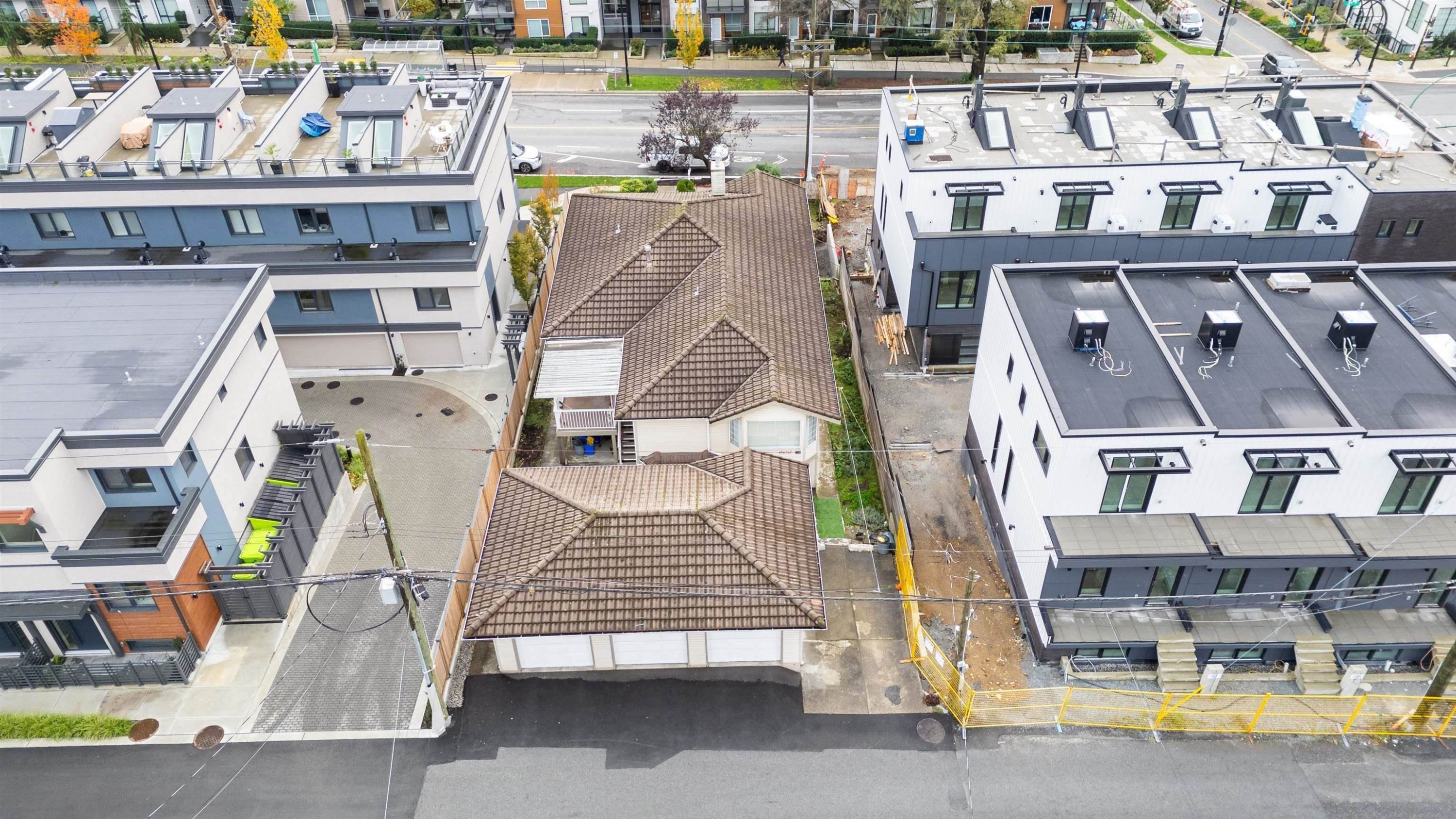 612 3Rd Street E, North Vancouver, BC