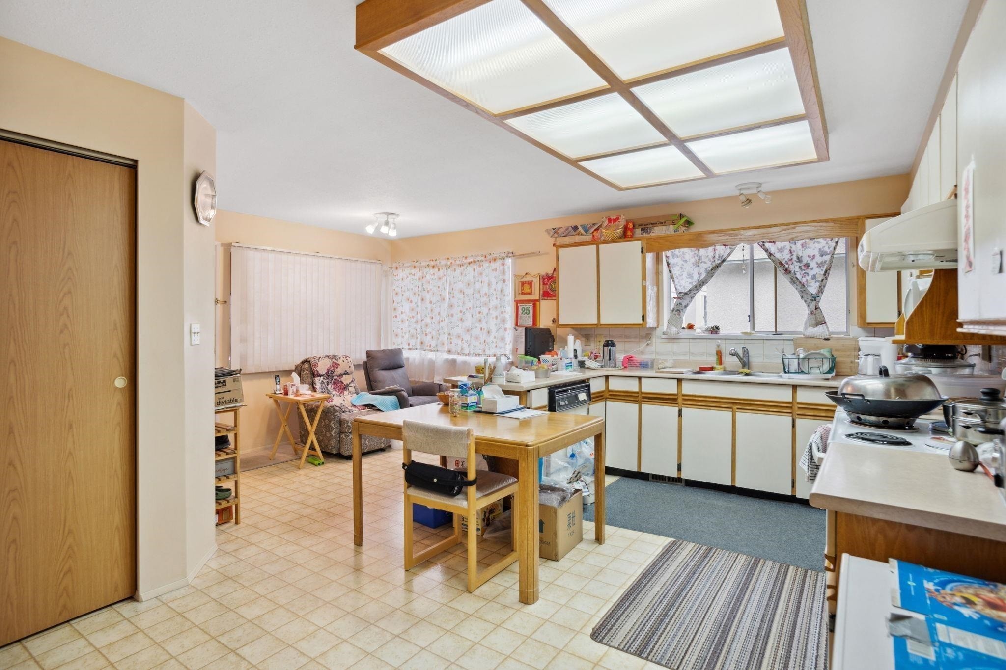 612 3Rd Street E, North Vancouver, BC