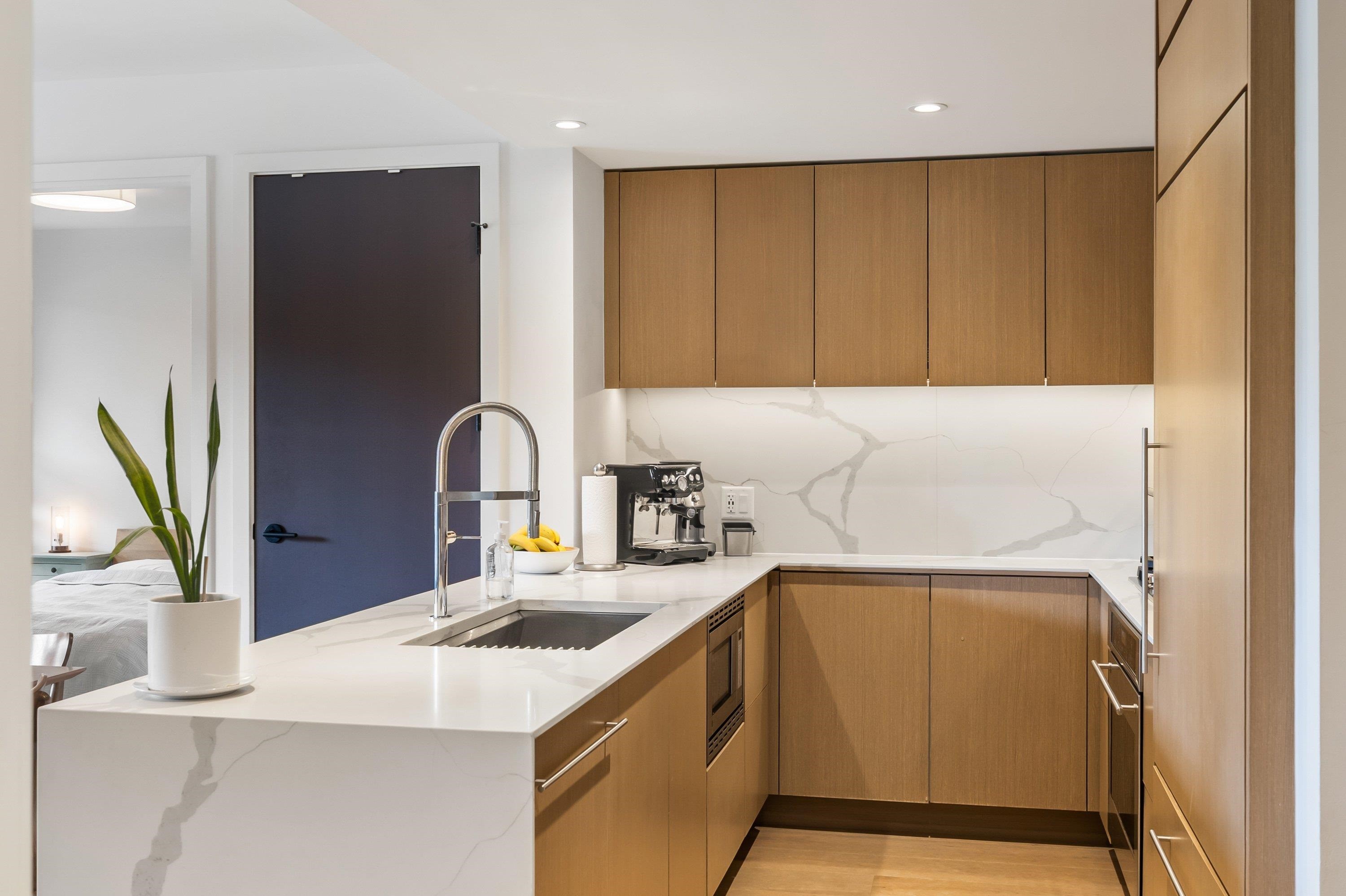 201-5089 Quebec Street, Vancouver, BC