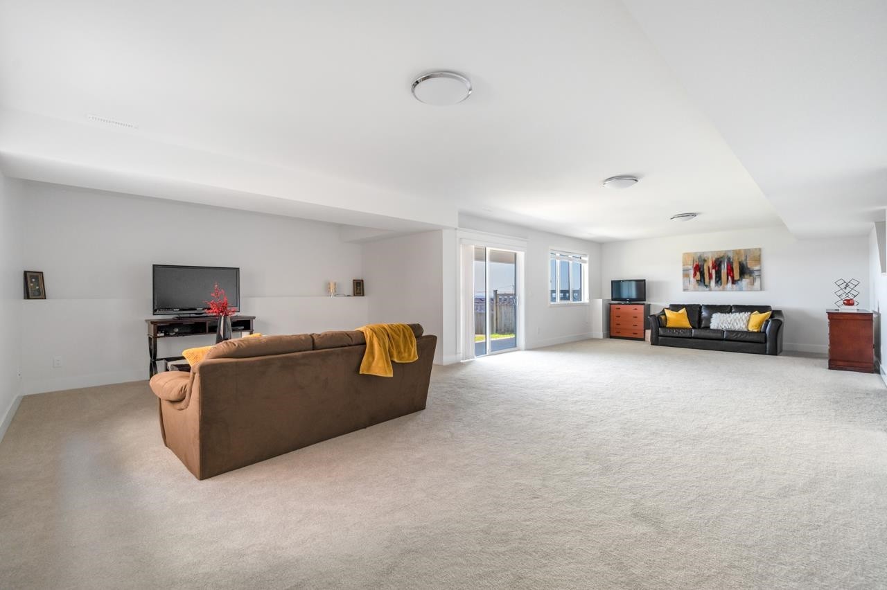 1431 Strawline Hill Street, Coquitlam, BC