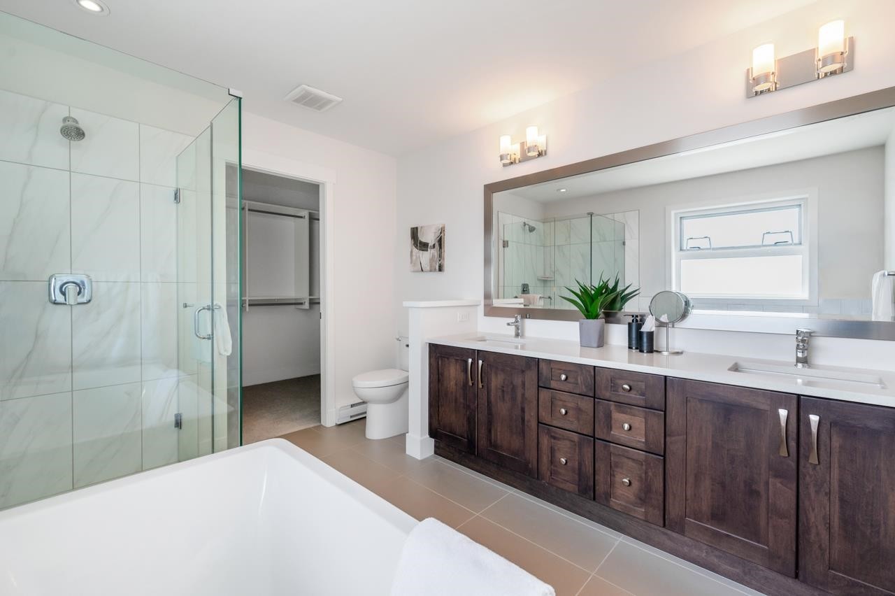 1431 Strawline Hill Street, Coquitlam, BC