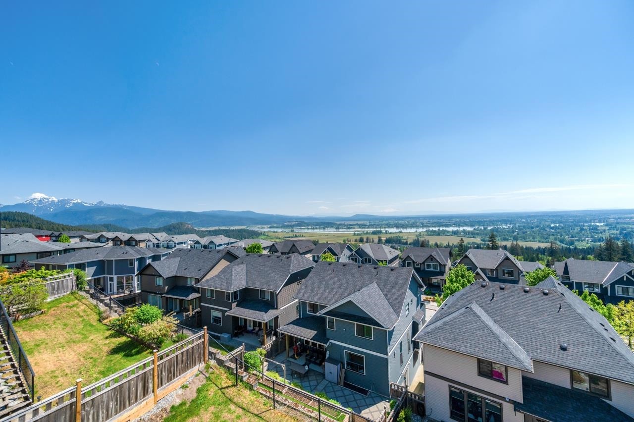 1431 Strawline Hill Street, Coquitlam, BC