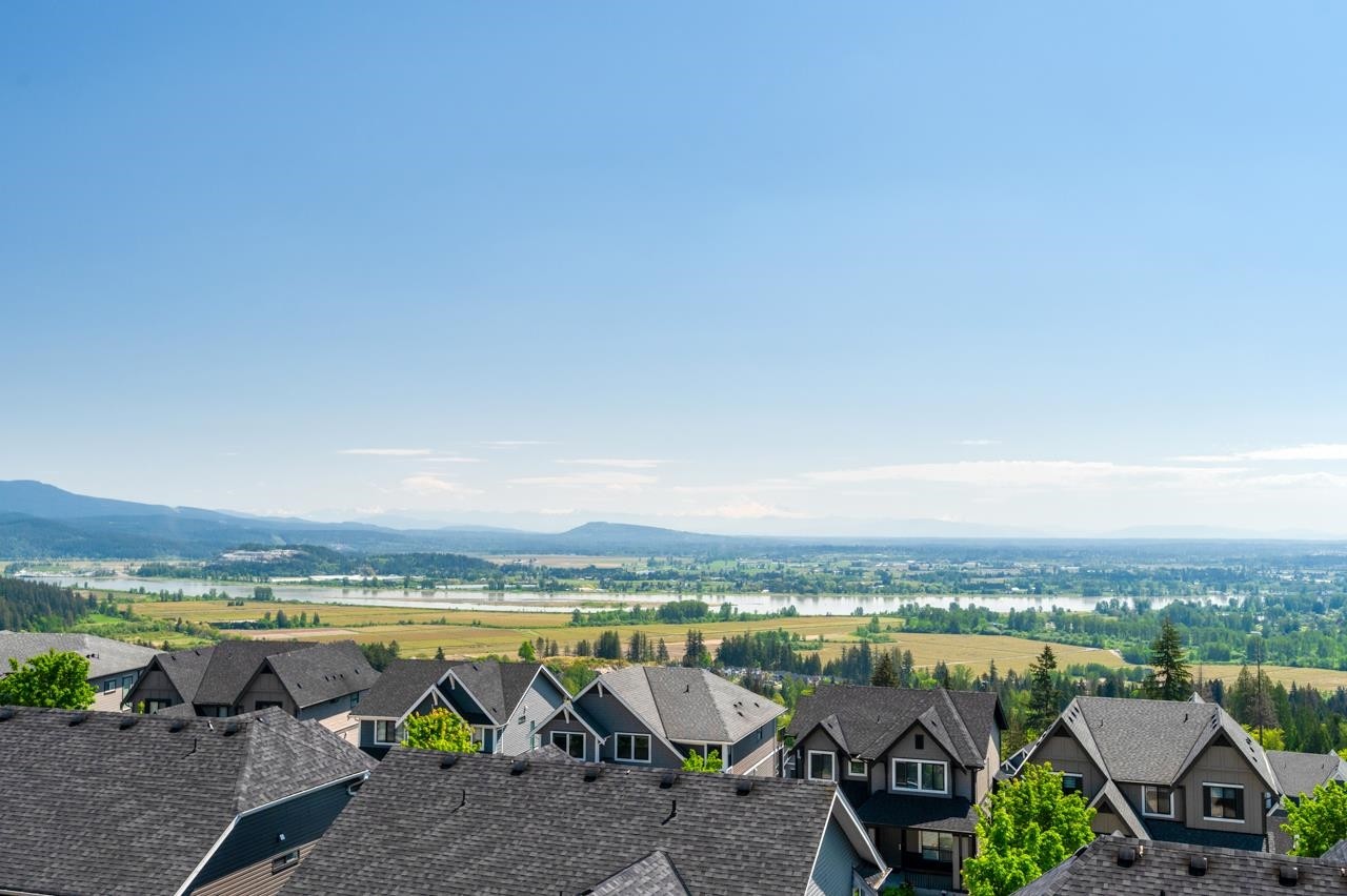 1431 Strawline Hill Street, Coquitlam, BC