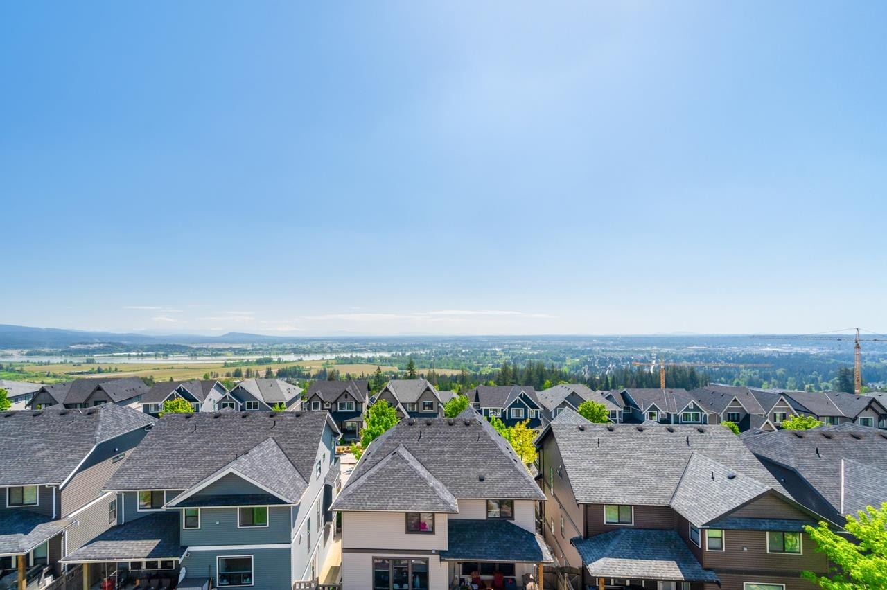 1431 Strawline Hill Street, Coquitlam, BC