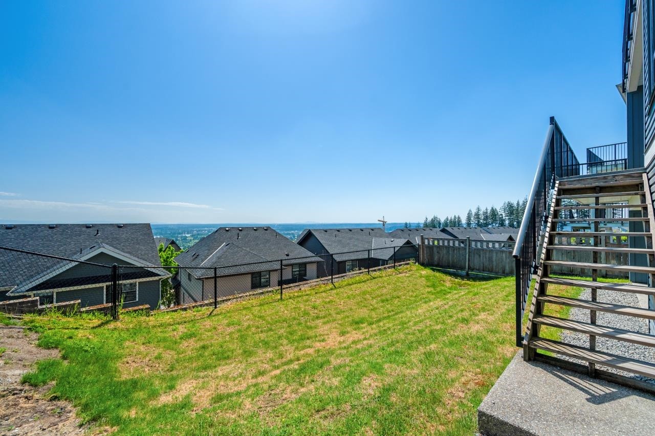 1431 Strawline Hill Street, Coquitlam, BC