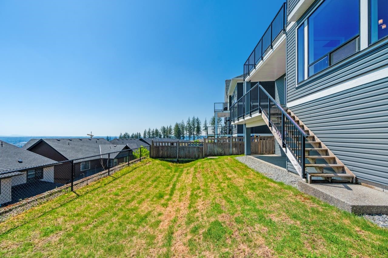 1431 Strawline Hill Street, Coquitlam, BC