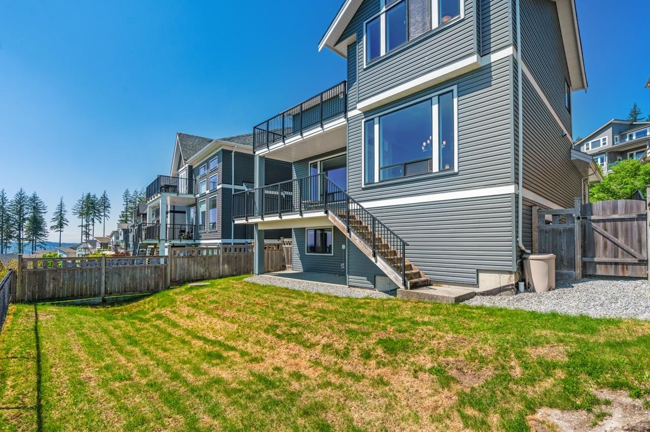 1431 Strawline Hill Street, Coquitlam, BC