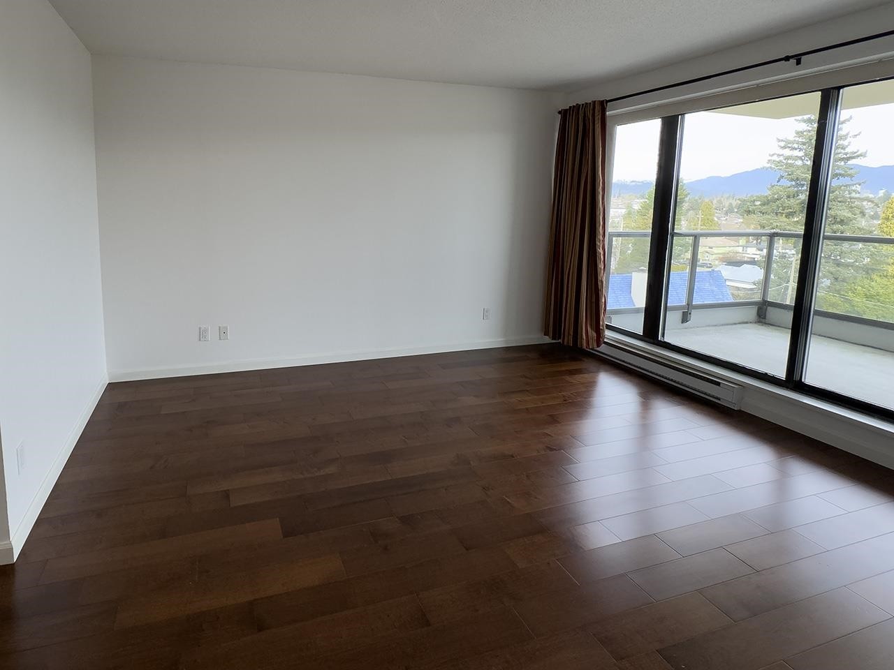 702-615 Hamilton Street, New Westminster, BC