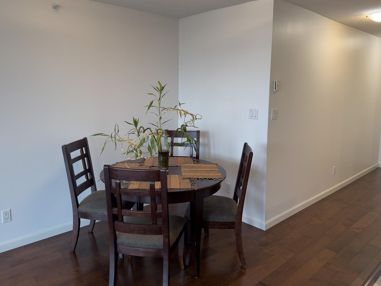 702-615 Hamilton Street, New Westminster, BC