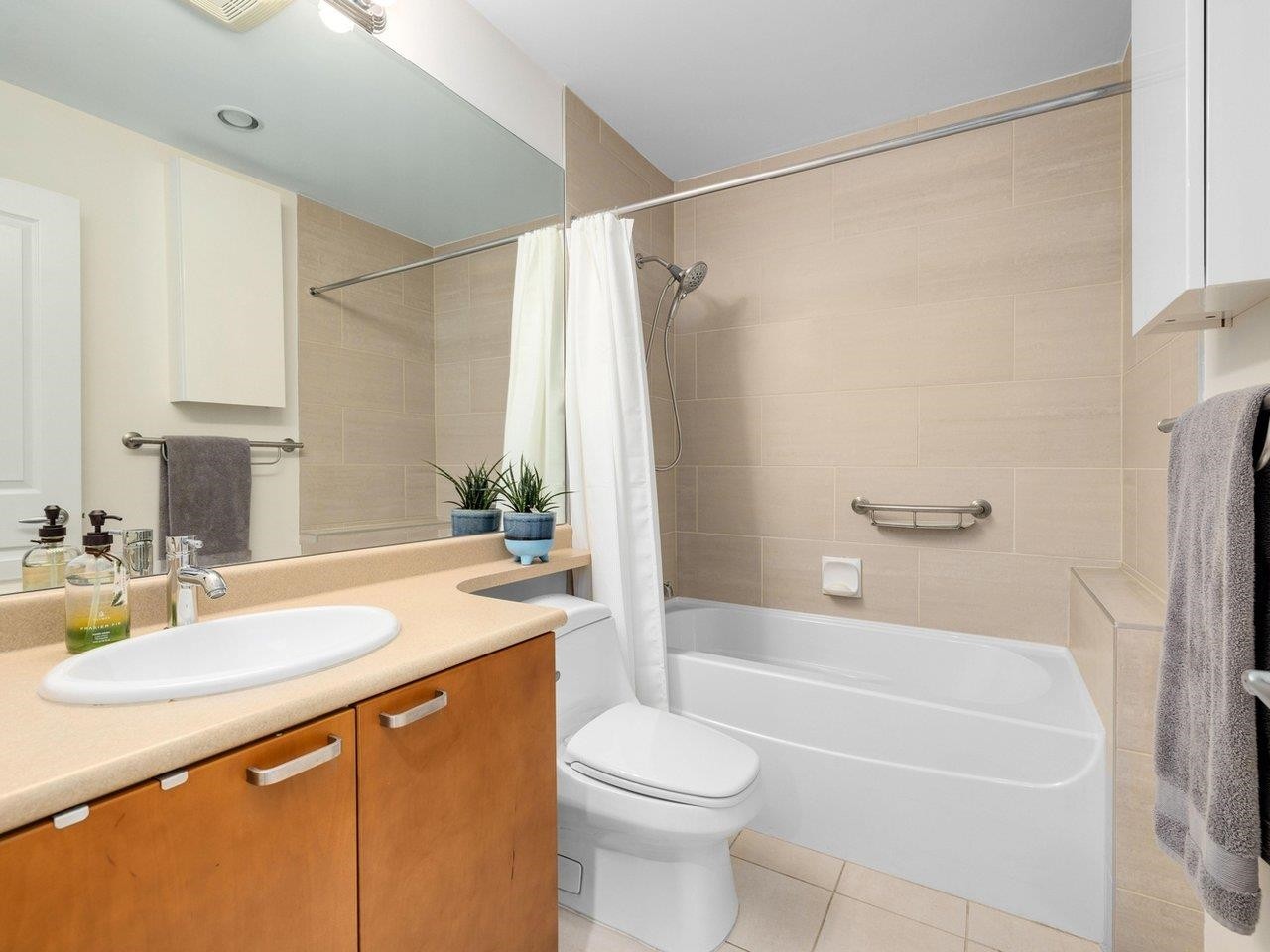 207-1175 55 Street, Tsawwassen, BC