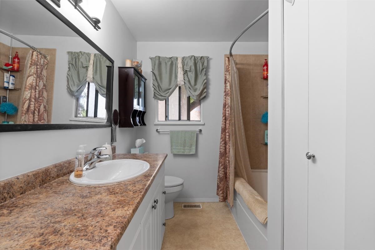 11829 218 Street, Maple Ridge, BC