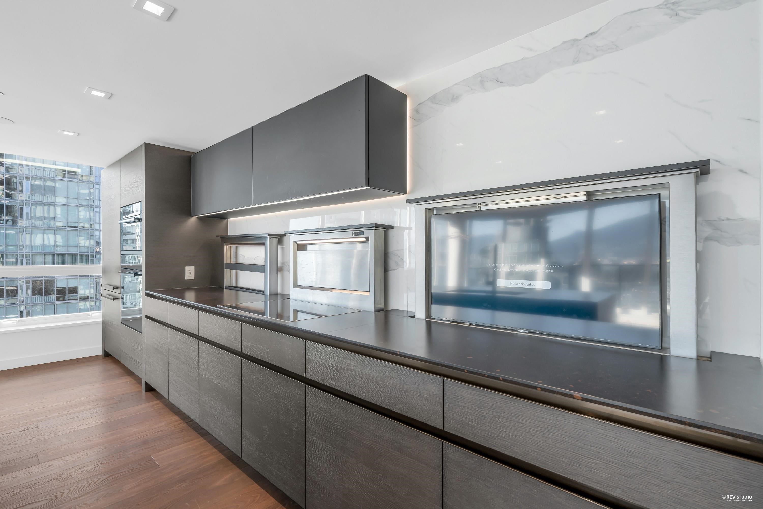 1602-620 Cardero Street, Vancouver, BC