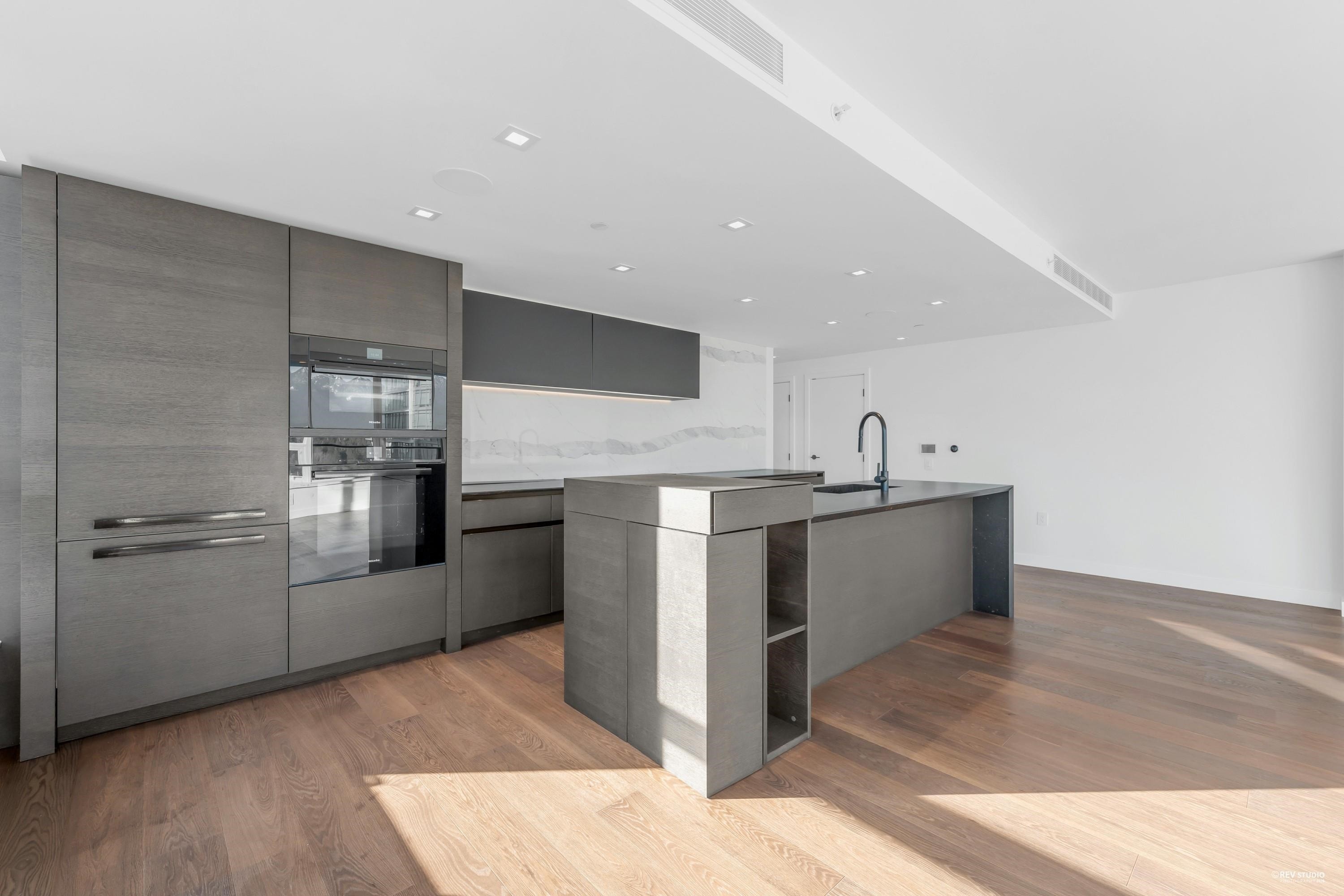 1602-620 Cardero Street, Vancouver, BC