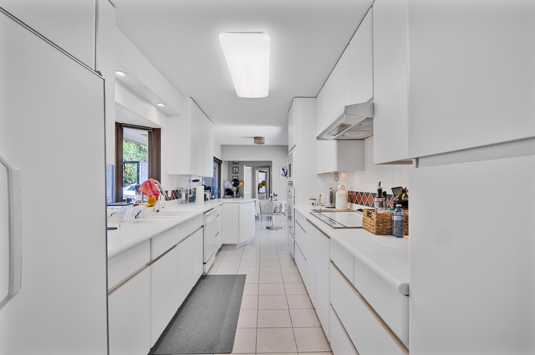 2233 Palmerston Avenue, West Vancouver, BC