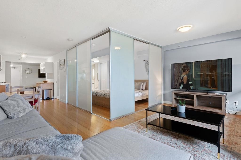 406-718 Main Street, Vancouver, BC