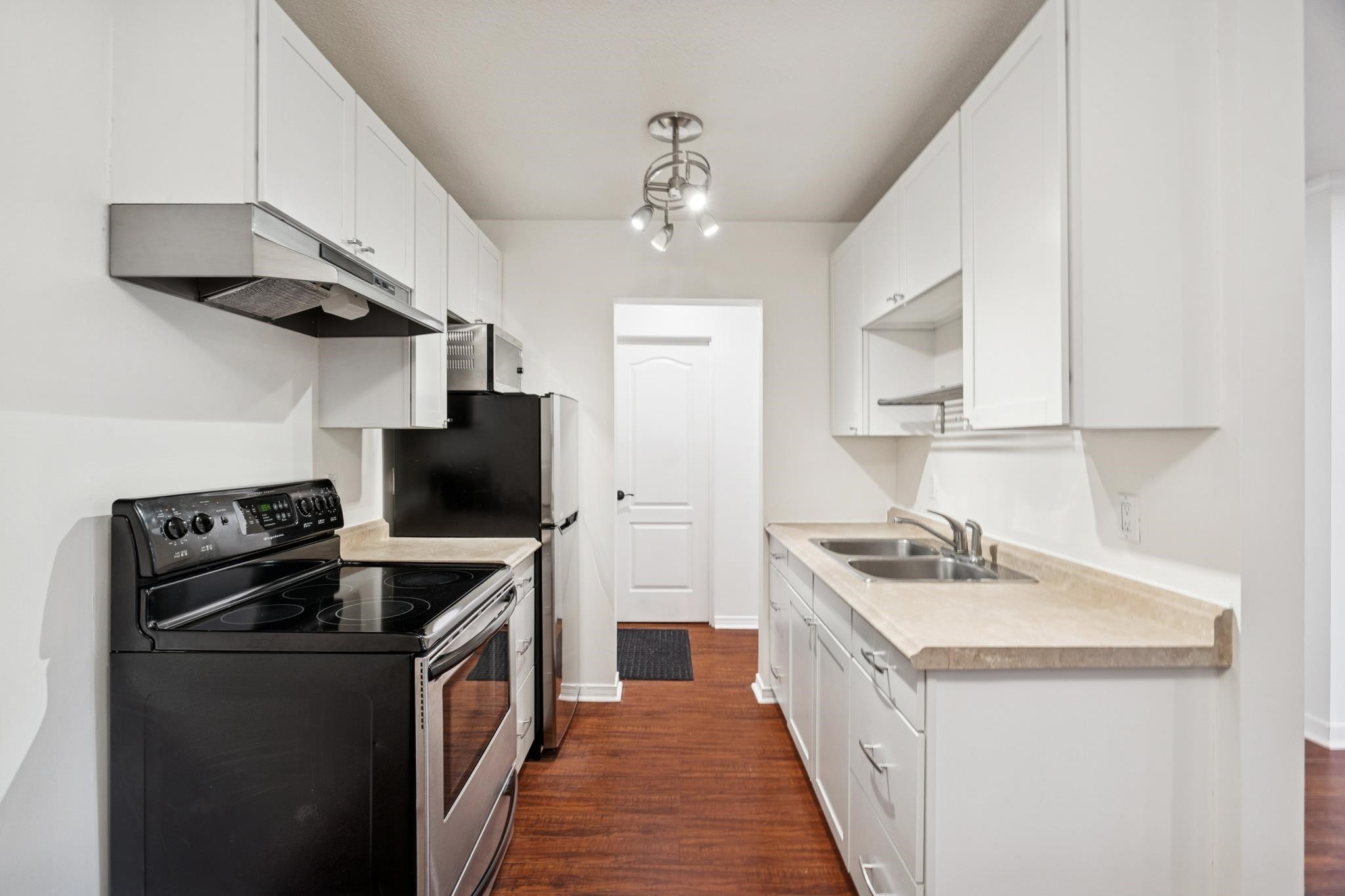 111-3787 4Th Avenue W, Vancouver, BC