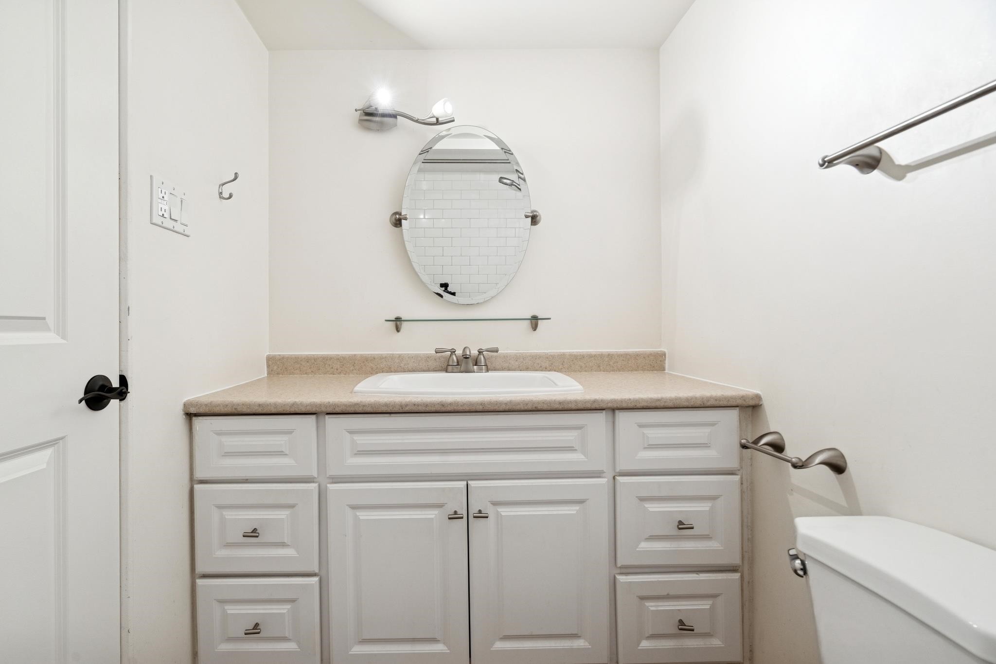 111-3787 4Th Avenue W, Vancouver, BC