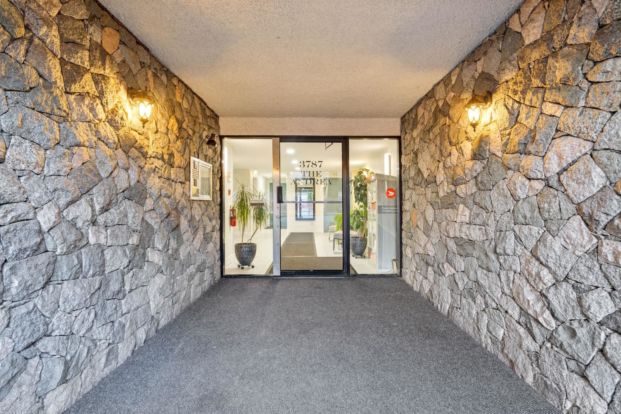 111-3787 4Th Avenue W, Vancouver, BC