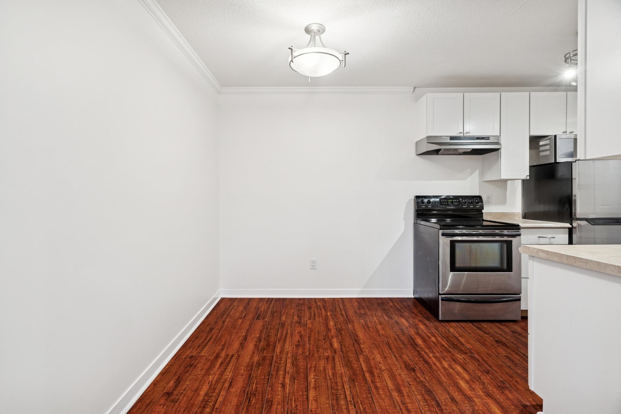 111-3787 4Th Avenue W, Vancouver, BC