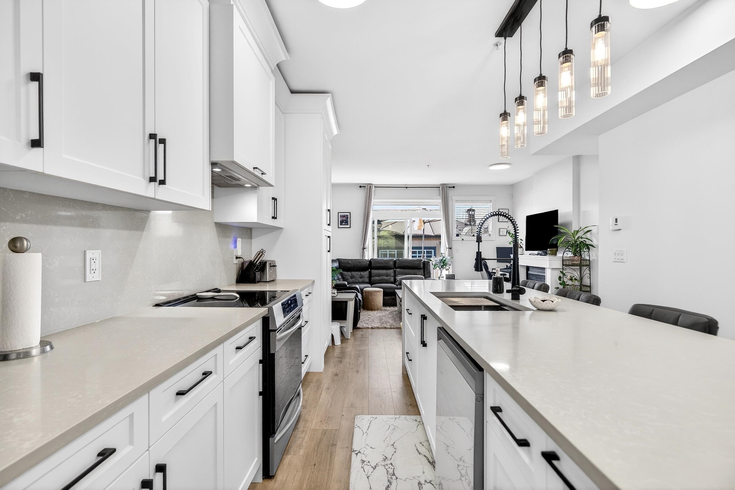 25-13819 232 Street, Maple Ridge, BC