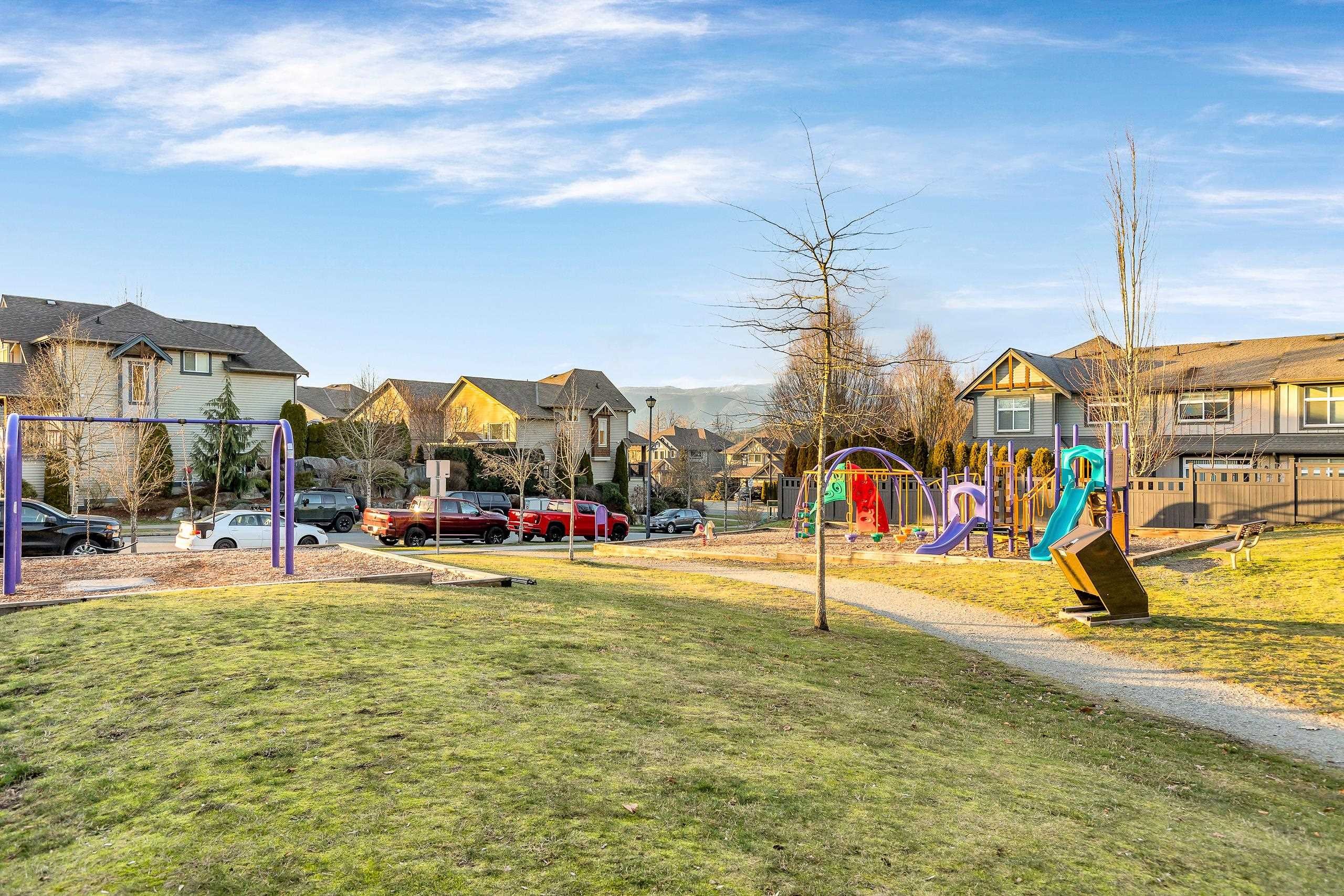 25-13819 232 Street, Maple Ridge, BC