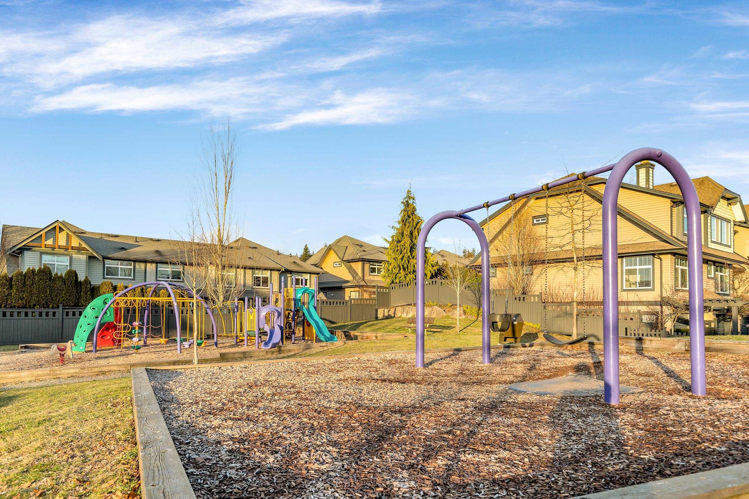 25-13819 232 Street, Maple Ridge, BC