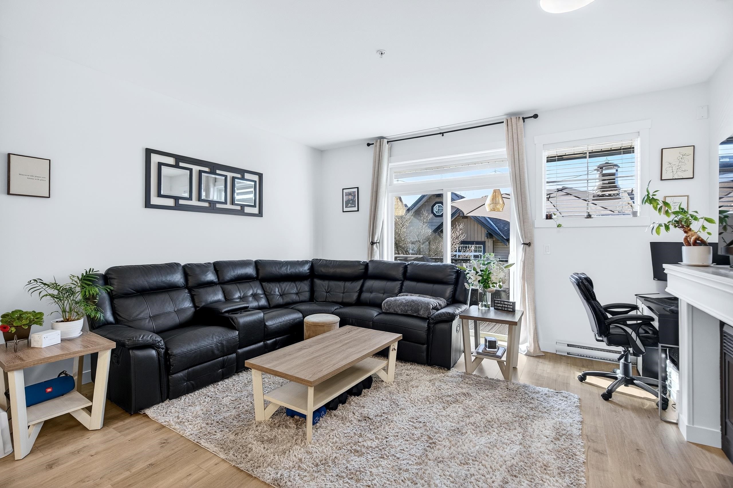 25-13819 232 Street, Maple Ridge, BC