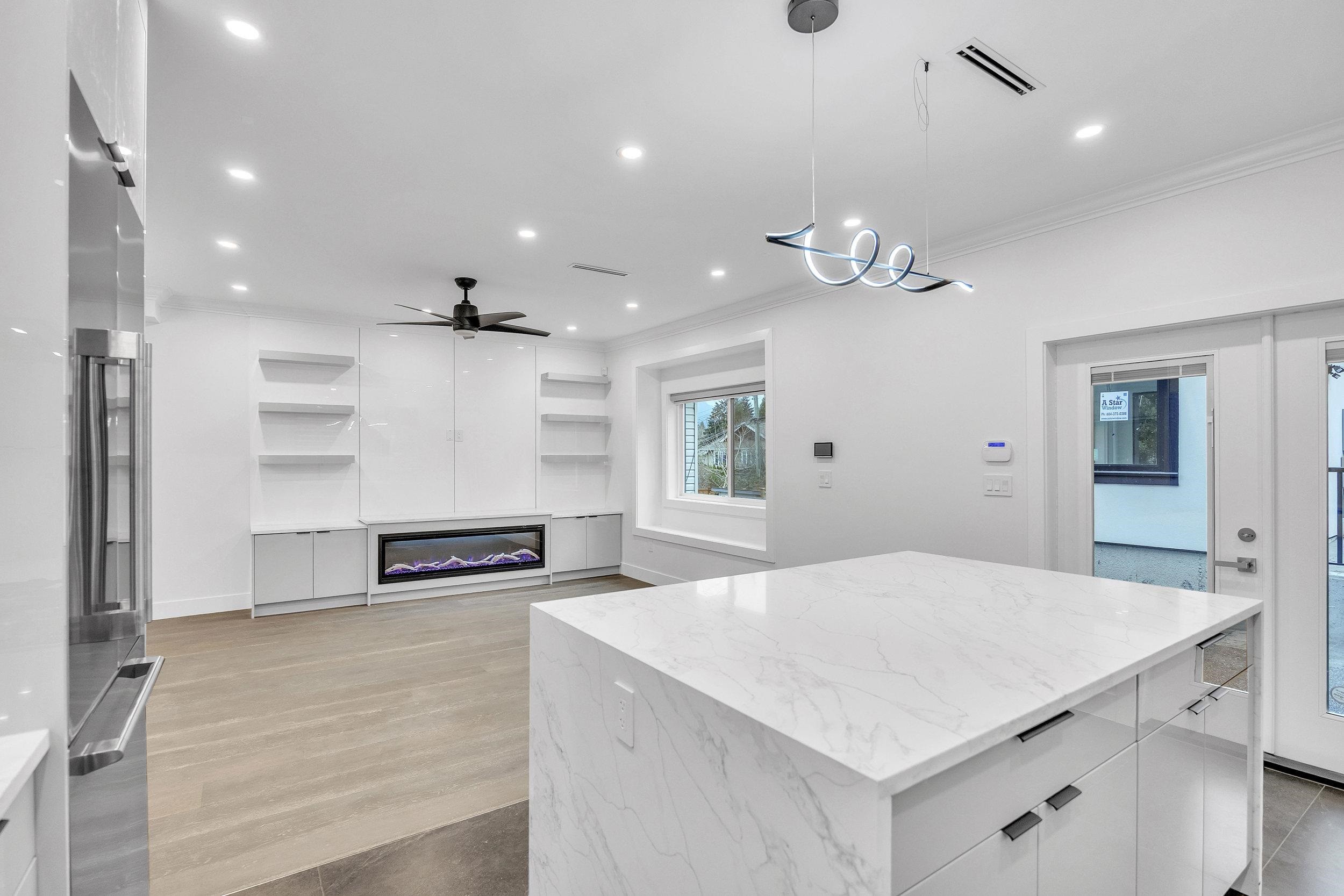 812 Montroyal Boulevard, North Vancouver, BC