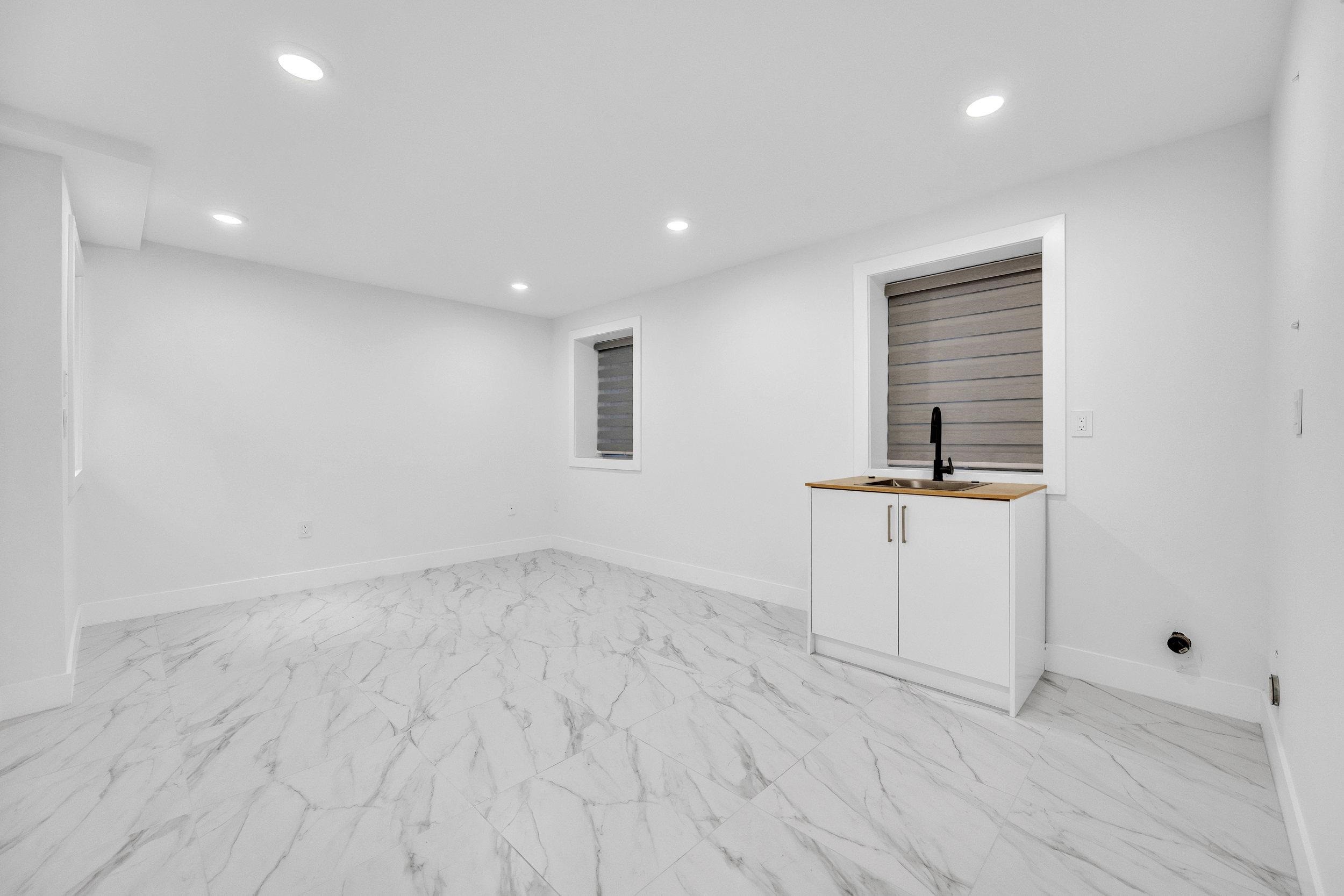 812 Montroyal Boulevard, North Vancouver, BC