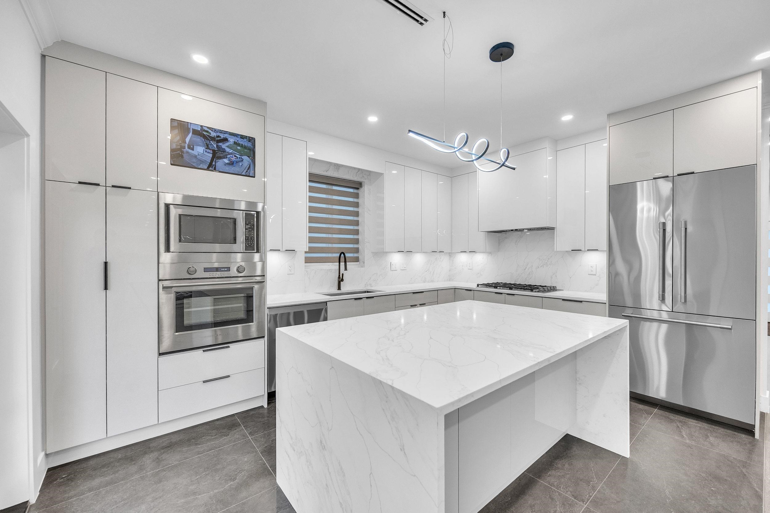 812 Montroyal Boulevard, North Vancouver, BC