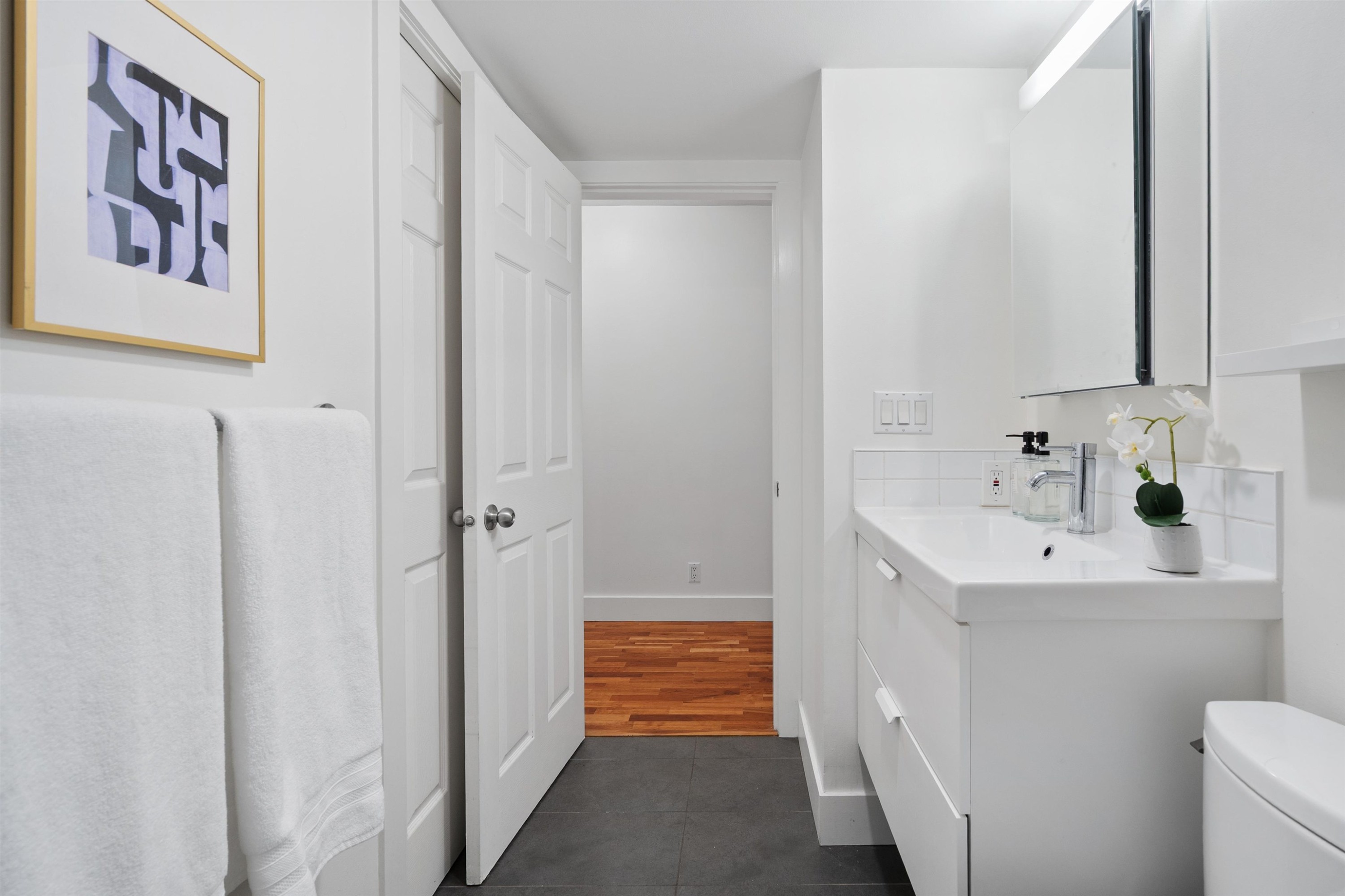 403-1623 2Nd Avenue E, Vancouver, BC