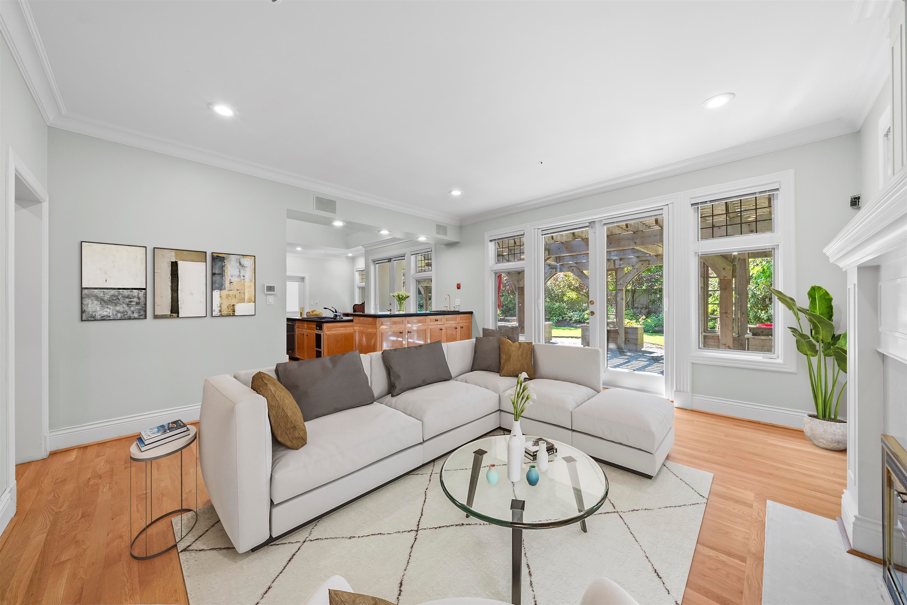 1323 The Crescent, Vancouver, BC