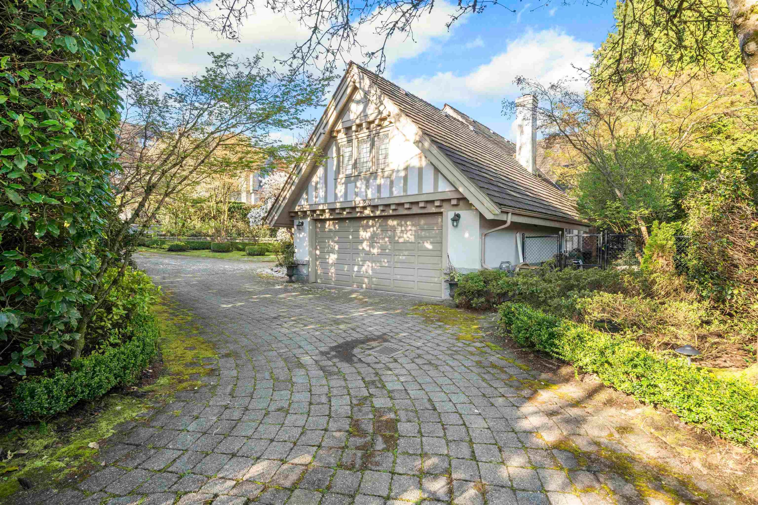 1323 The Crescent, Vancouver, BC