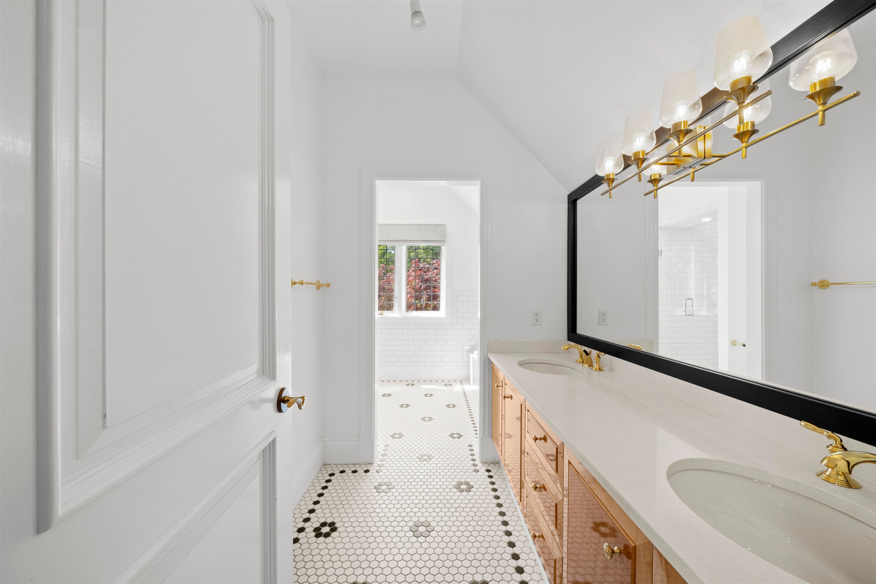 1323 The Crescent, Vancouver, BC